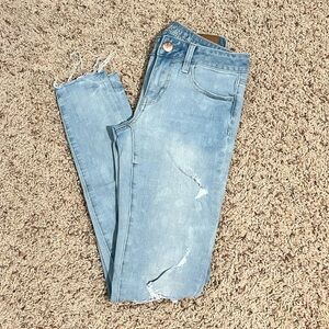 American Eagle Outfitters Light Blue Skinny Jeans